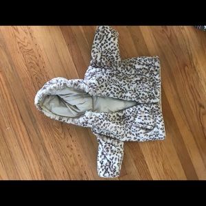 Zara Reversible leopard print fuzzy coat EUC